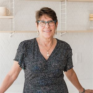 Stephanie Hale